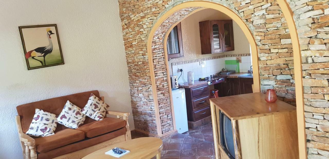 Keelan Ace Villas Καμπάλα Δωμάτιο φωτογραφία